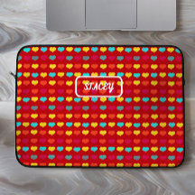 Formas de coração desenhadas à mão em cores variad