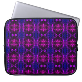 Capa Para Notebook Formas, "traços rosa flutu am" em fundo azul?Forma