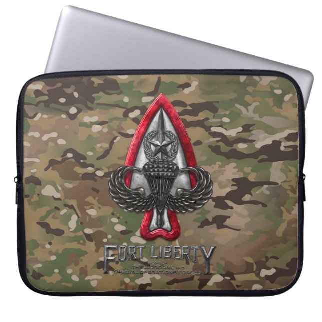 Capa Para Notebook Fort Liberty Camo 15" Bolsa de laptop (Frente)