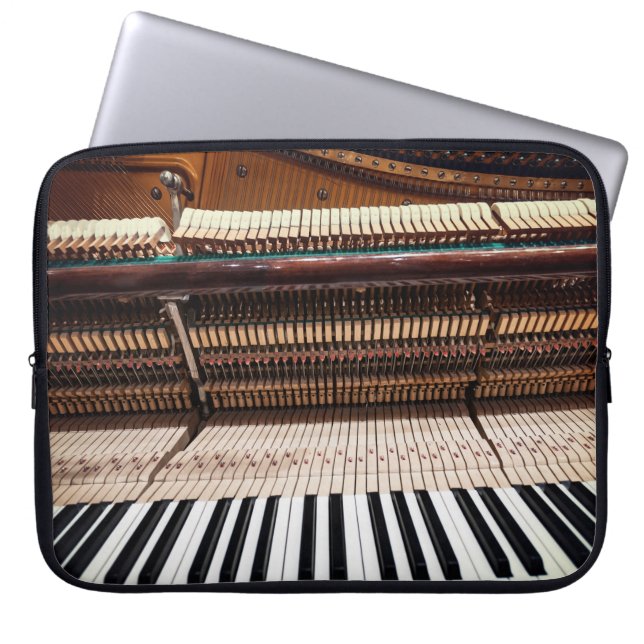 Capa Para Notebook Foto de Piano de Concertos Antigos (Frente)