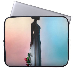 Capa Para Notebook Foto do estúdio de arte da bela mulher elegante