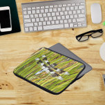 Capa Para Notebook Foto do Skimmer Dragonfly<br><div class="desc">Para amantes da natureza! Bolsa de laptop protetora e perfurada que apresenta a foto de uma libélula branca comum,  também conhecida como Skimmer de cauda longa. Selecione o tamanho da bolsa de laptop.</div>
