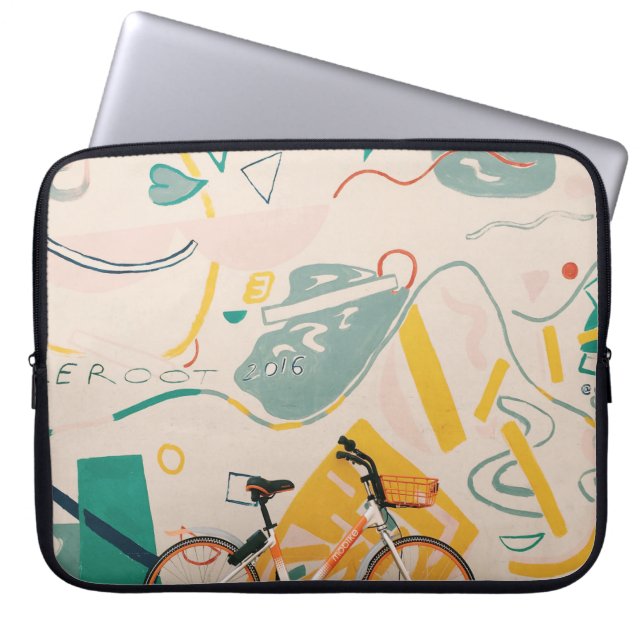 CAPA PARA NOTEBOOK FOTOGRAFIA DE LARANJA E BICICLETA BRANCA (Frente)