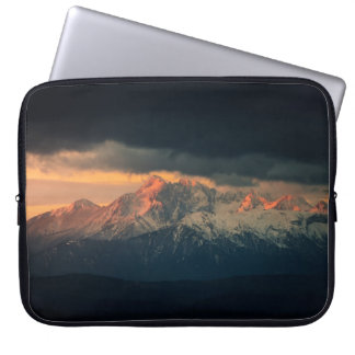 CAPA PARA NOTEBOOK FOTOGRAFIA EM PAISAGEM DAS MONTANHAS DE NEVE SOB N