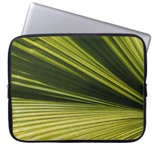 Capa Para Notebook Fotografia macro de folha verde