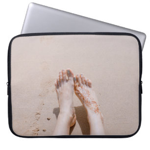 Capa Para Notebook Fotografia seletiva dos pés com tatuagem em