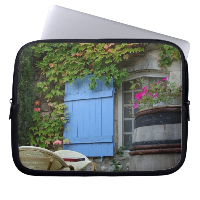 Capa Para Notebook França, Les Baux de Provence, pátio de café (Frente)