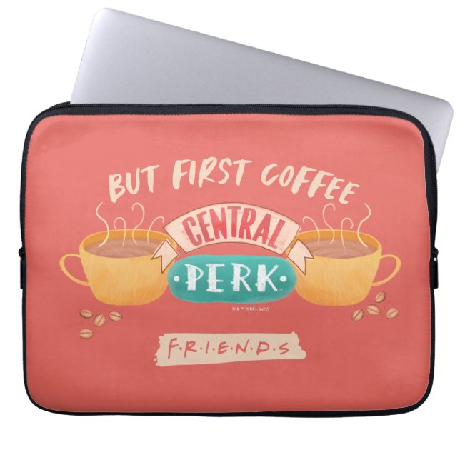 Capa Para Notebook FRIENDS™ | Mas Primeiro Café - Central Perk (Frente)