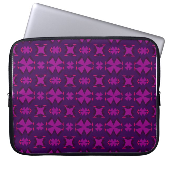 Capa Para Notebook Fuchsia Geotech: A Vibrant Abstract Geometric Text (Frente)