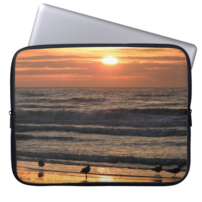 Capa Para Notebook Gaivotas pelo mar ao pôr do sol (Frente)