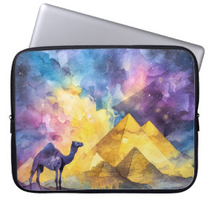 Capa Para Notebook Galáxia do Deserto em Aquarela Camelo Pirâmide Via