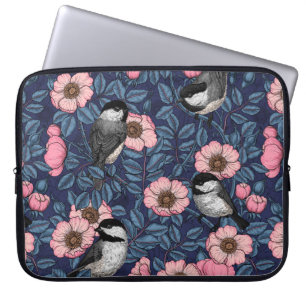 Capa Para Notebook Galinhas na rosa selvagem em rosa e azul