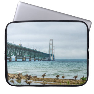 Capa Para Notebook Gansos No Mighty Mac