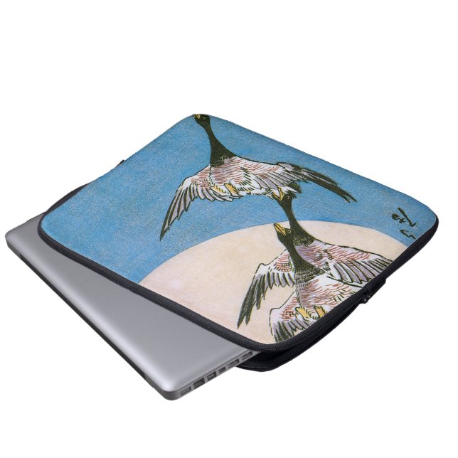 Capa Para Notebook Gansos Selvagens Voando para Baixo Através da Lua, (Frente Inferior)