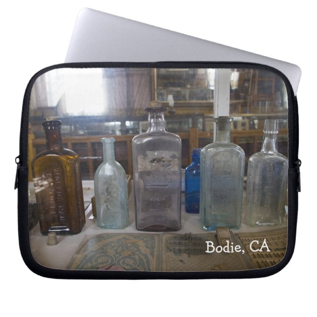 Capa Para Notebook Garrafas Anticas do Bodie Laptop (Frente)