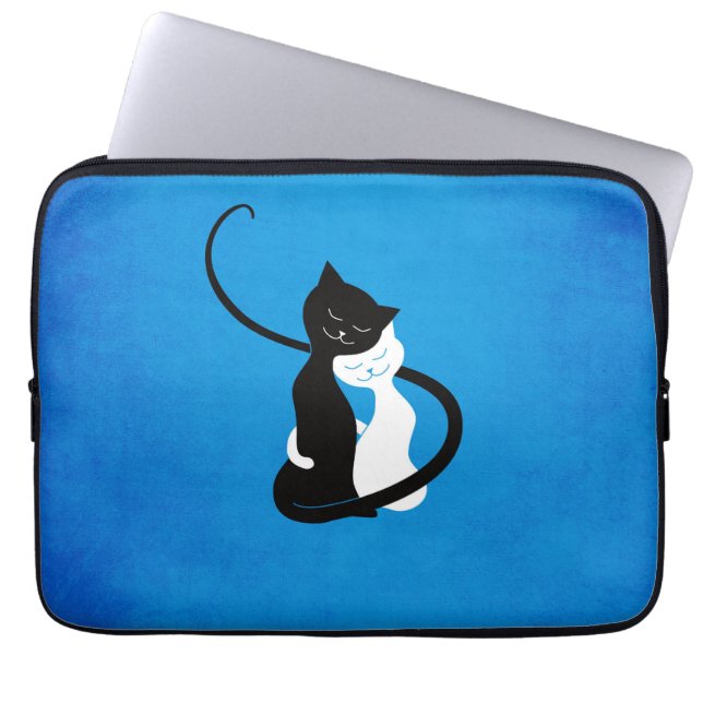 Capa Para Notebook Gatos Cachorros Apaixonados Por Passos De Gato Azu (Frente)