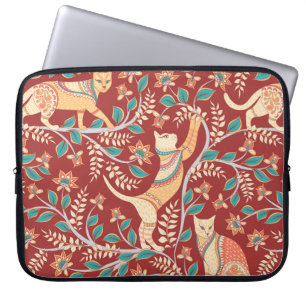 Capa Para Notebook Gatos com ornamentos, ramos com flores e folhas