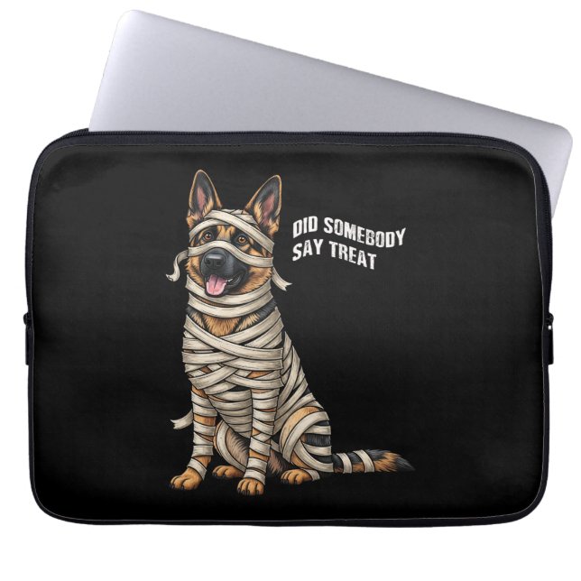 Capa Para Notebook German shepherd Mummy Halloween Dog (Frente)