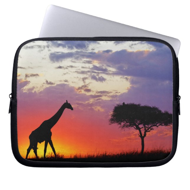 Capa Para Notebook Girafa silhuetada ao nascer do sol, Giraffa (Frente)