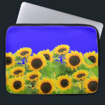 Capa Para Notebook Girassóis Bolsa de laptop Ucrânia Bandeiras<br><div class="desc">Girassóis - Liberdade Ucrânia Paz Bandeira Ucraniana - Apoiar a Independência Juntos - Vitória! Vamos faz do mundo um lugar melhor - todos juntos! Um mundo melhor começa - depende - precisa de você também! Você pode transferir para mais de 1000 produtos Zazzle. Redimensionar e mover ou remover e adicionar...</div>
