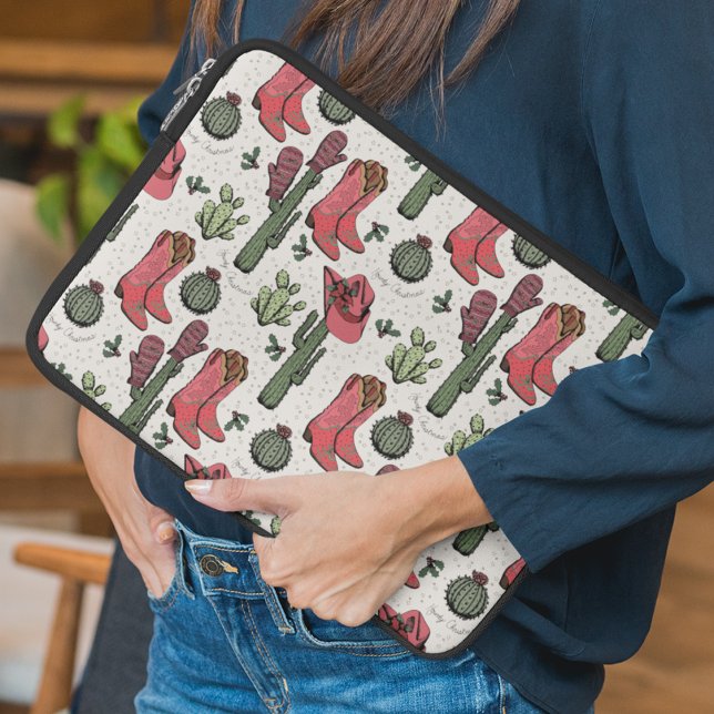 Capa Para Notebook Girassol Country Cowgirl Pink e Green (Girly "Howdy Christmas" Country Xmas Cowgirl Boots, Hats, Mittens, Cactus. Hand-Drawn in Black Ink.)