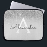 Capa Para Notebook Glam Silver Glitter e Sparkle Monogramas<br><div class="desc">Silver Ombre Faux Glitter e Sparkle Modern e Elegante Monograma. Esse caso pode ser personalizado para incluir seu nome inicial e próprio.</div>