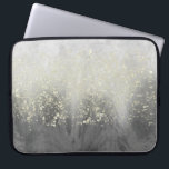 Capa Para Notebook Glitter Swirl<br><div class="desc">Glitter Swirl I de Jennifer Goldberger. Design com lindas cinzas e galhos de ouro.</div>