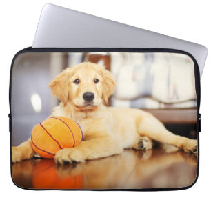 Capa Para Notebook Golden Retriever With Basketball Toy