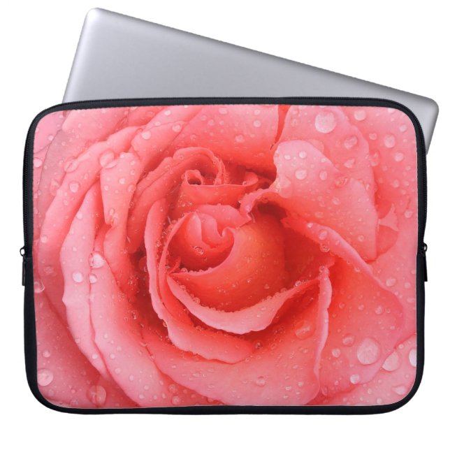 Capa Para Notebook Gotas de Água de Rosa Vermelha Romântica (Frente)