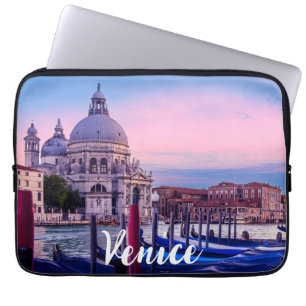 Capa Para Notebook Grande Canal com gondolas e igreja em Veneza