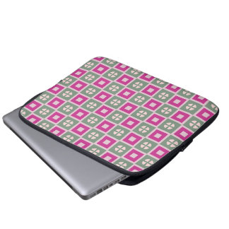 Capa Para Notebook Green and Magenta Boxed Floral Laptop Sleeve