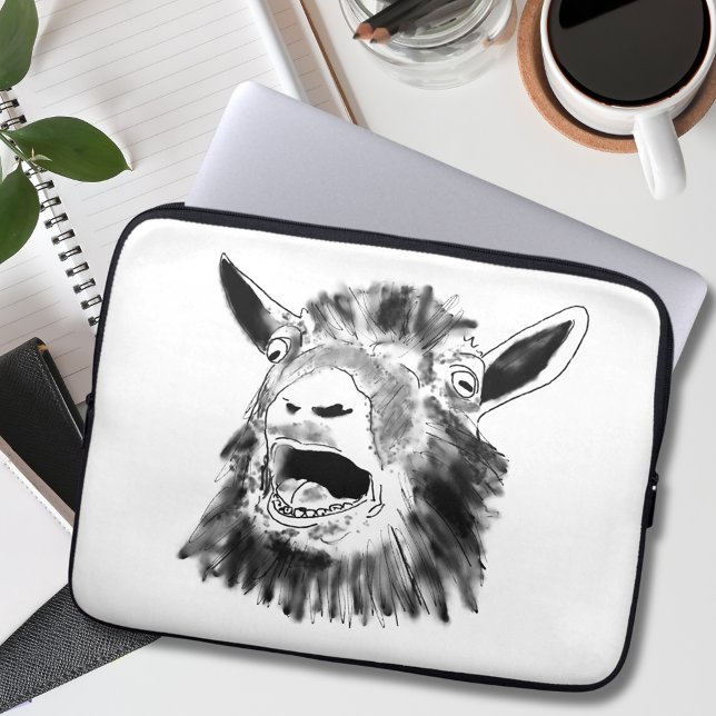 Capa Para Notebook Gritando Desenho Engraçado de Cabra (Funny screaming goat drawing black and white laptop sleeve)