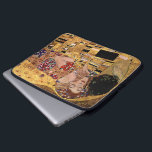Capa Para Notebook Gustavo Klimt: O beijo (detalhe)<br><div class="desc">Uma bolsa de laptop clássica bonita que caracteriza um casal romântico que compartilha de um beijo,  pintado pelo pintor austríaco Gustavo Klimt do symbolist.</div>