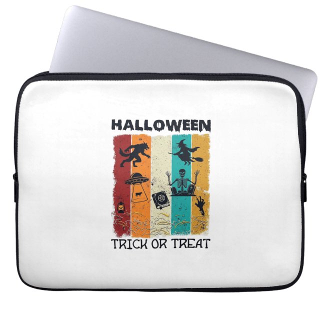 Capa Para Notebook Halloween Doces ou Travessuras Lobisomem Bruxa Esq (Frente)