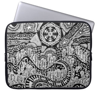 Capa Para Notebook hand drawn black and white ink landscape