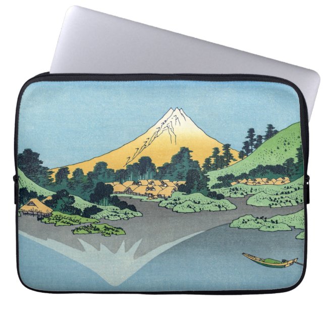 Capa Para Notebook Hokusai - O Monte Fuji Reflete no lago Kawaguchi (Frente)
