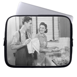 Capa Para Notebook Homem e mulher que fazem pratos