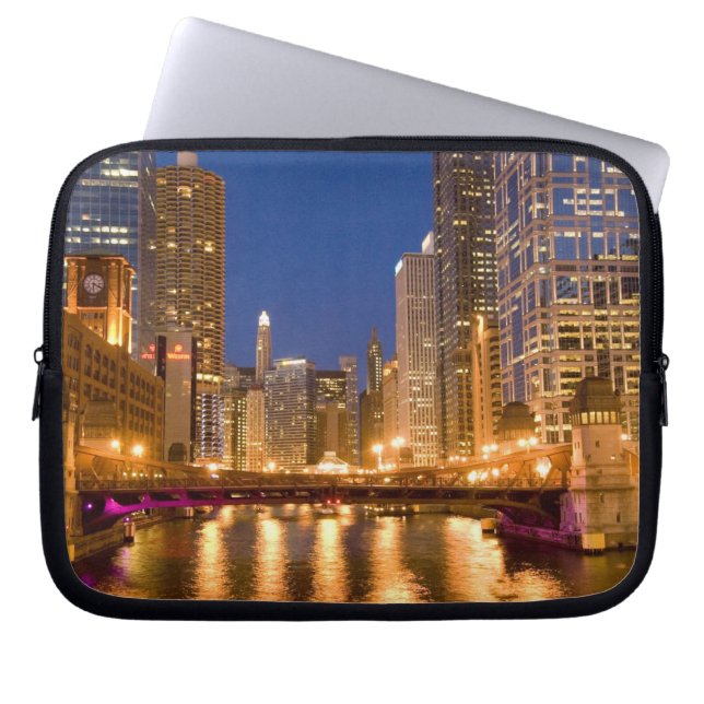 Capa Para Notebook Horizonte de Chicago, Illinois, e Rio Chicago em (Frente)