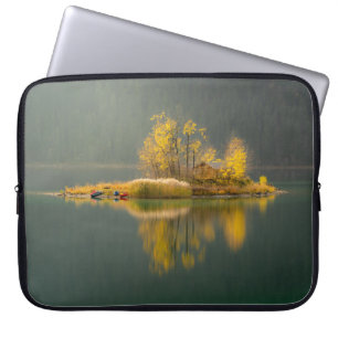 CAPA PARA NOTEBOOK ILHA SUBTERRADA POR ÁGUA