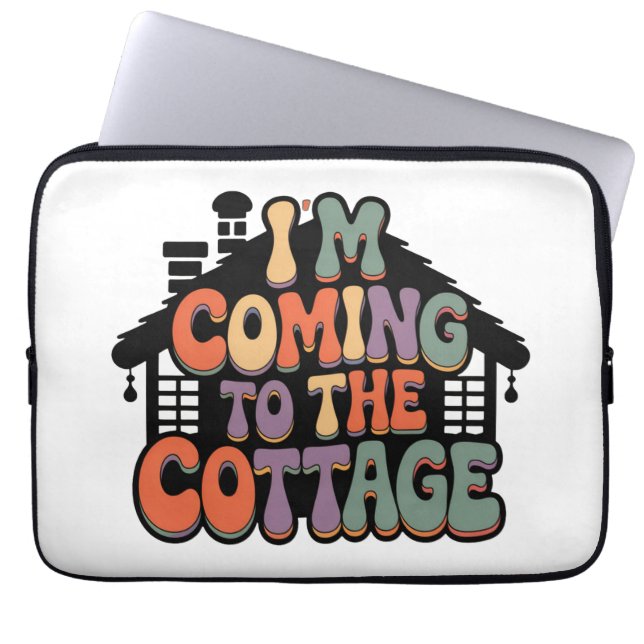 Capa Para Notebook Im Coming to the Cottage (Frente)