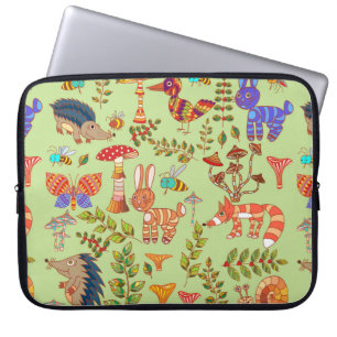 Capa Para Notebook Imagem da vida da floresta. Flora e fauna. Vinta