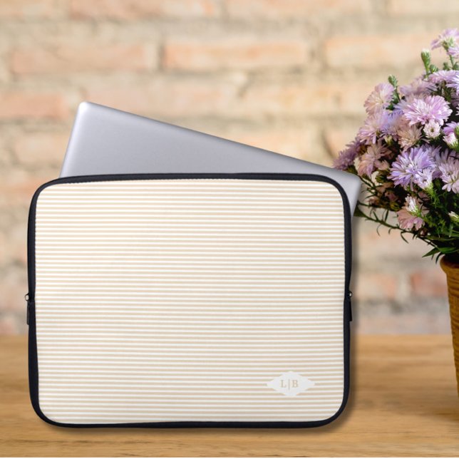 Capa Para Notebook Iniciais de Stripes Beige (Criador carregado)
