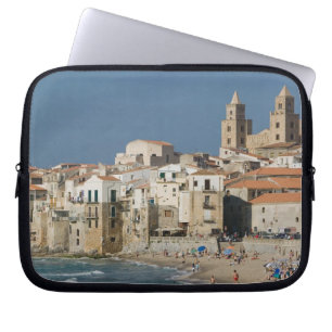Capa Para Notebook Itália, Sicília, Cefalù, vista da cidade com Duomo
