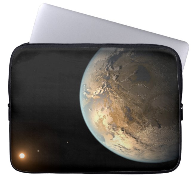 Capa Para Notebook Kepler-186f Orbitando Uma Estrela Distante. (Frente)
