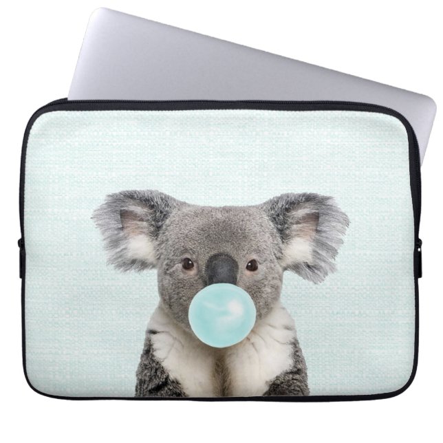 Capa Para Notebook Koala soprando uma pastilha azul (Frente)
