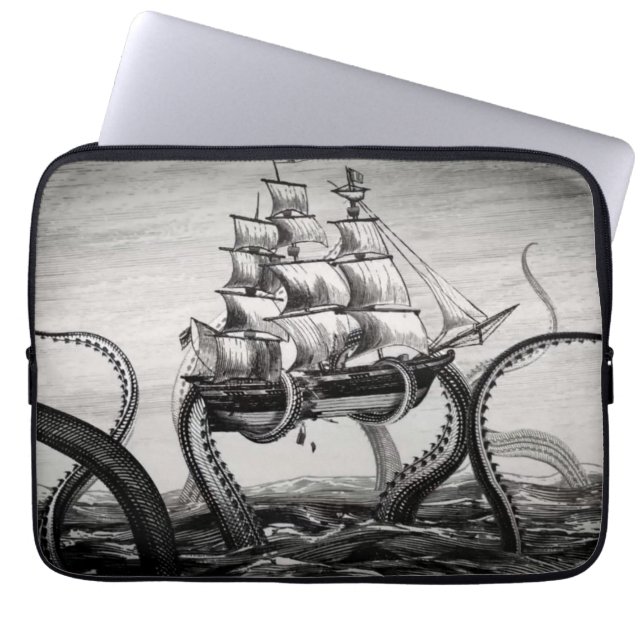Capa Para Notebook Kraken que sustenta um pirata/navio de navigação (Frente)