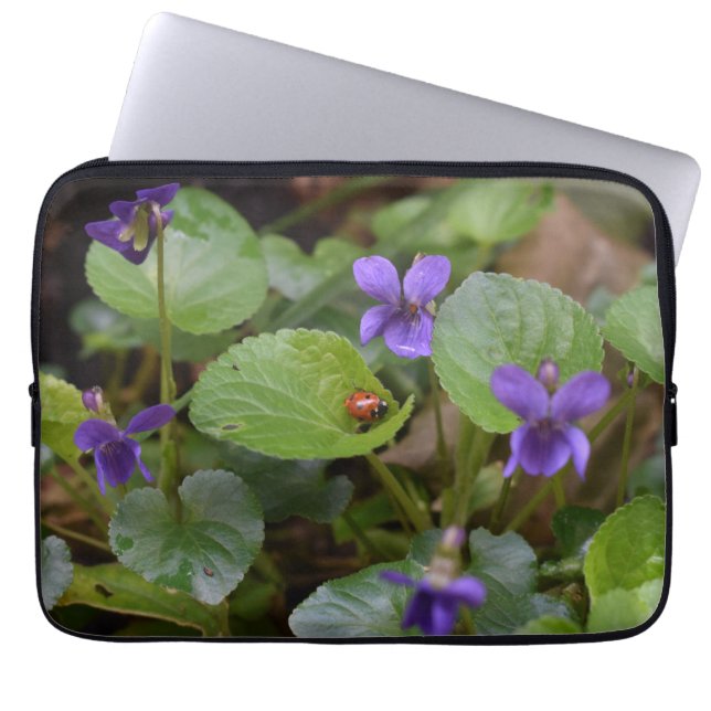 Capa Para Notebook Ladybug em Flores de Violeta Doce (Frente)