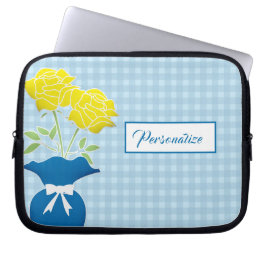 Capa Para Notebook Laptop Vase Gingham Azul de Rosas Amarelas
