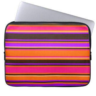 Capa Para Notebook Laranja, Magenta e Eletrônicos com distribuição ro