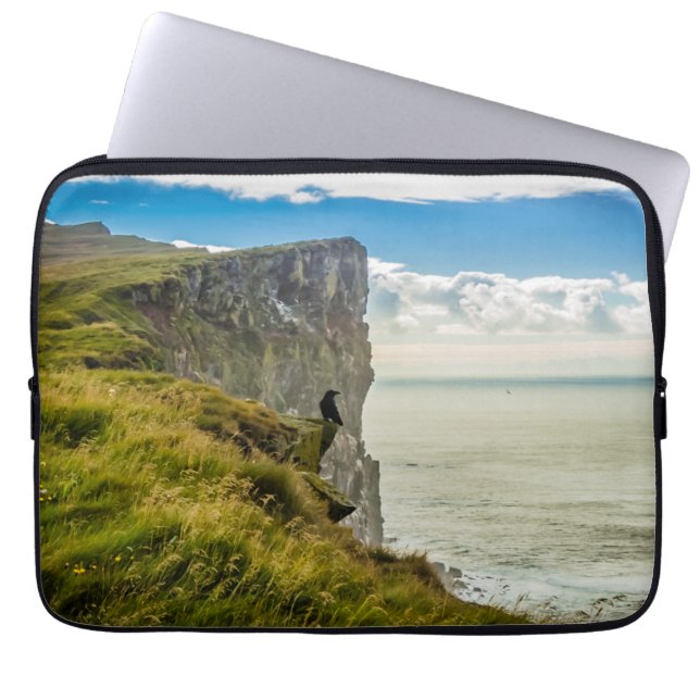 Capa Para Notebook Latrabjarg cliffs, Islândia (Frente)